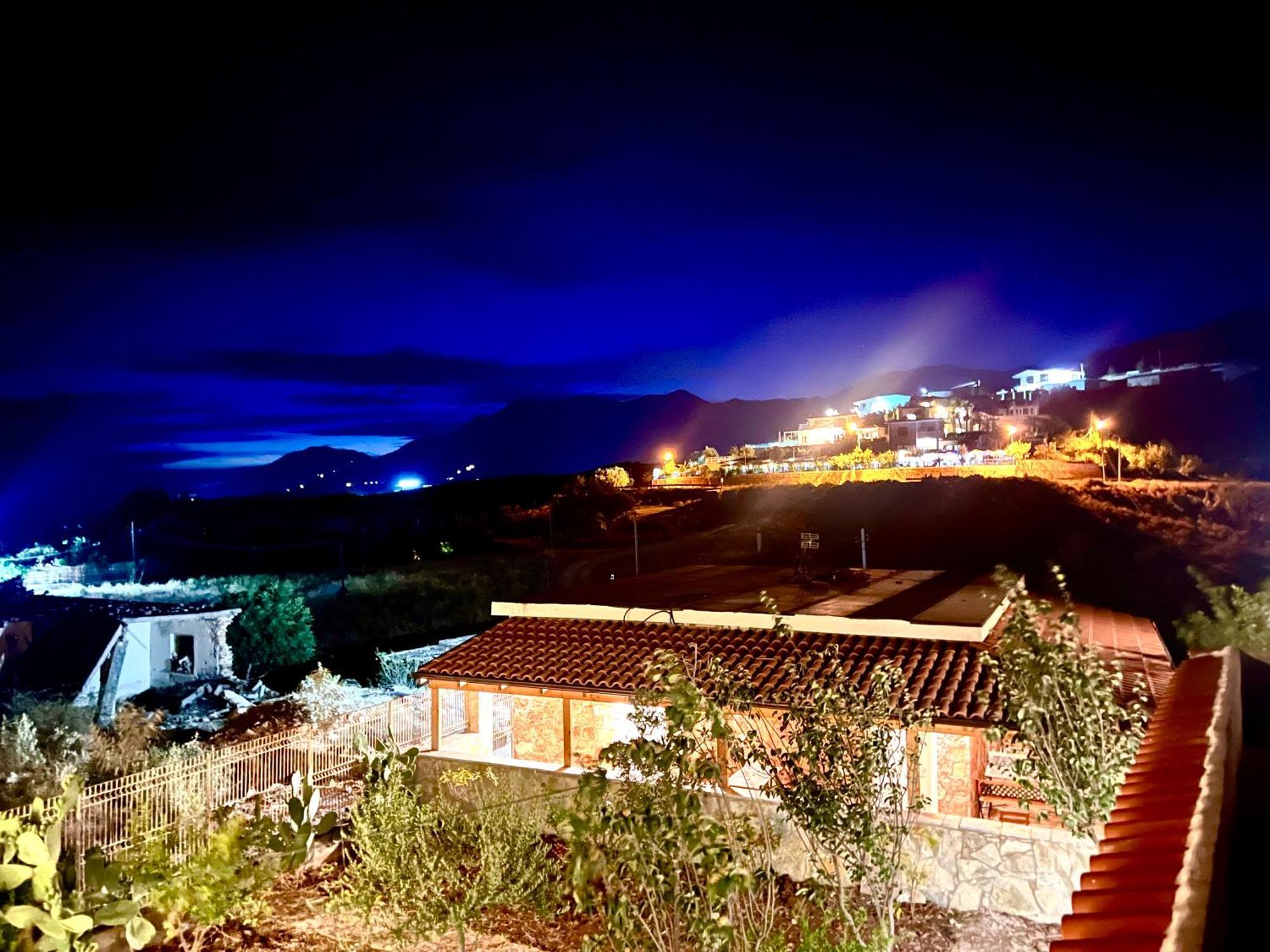Hotel Jardin Miraculeux Himarë Exterior foto