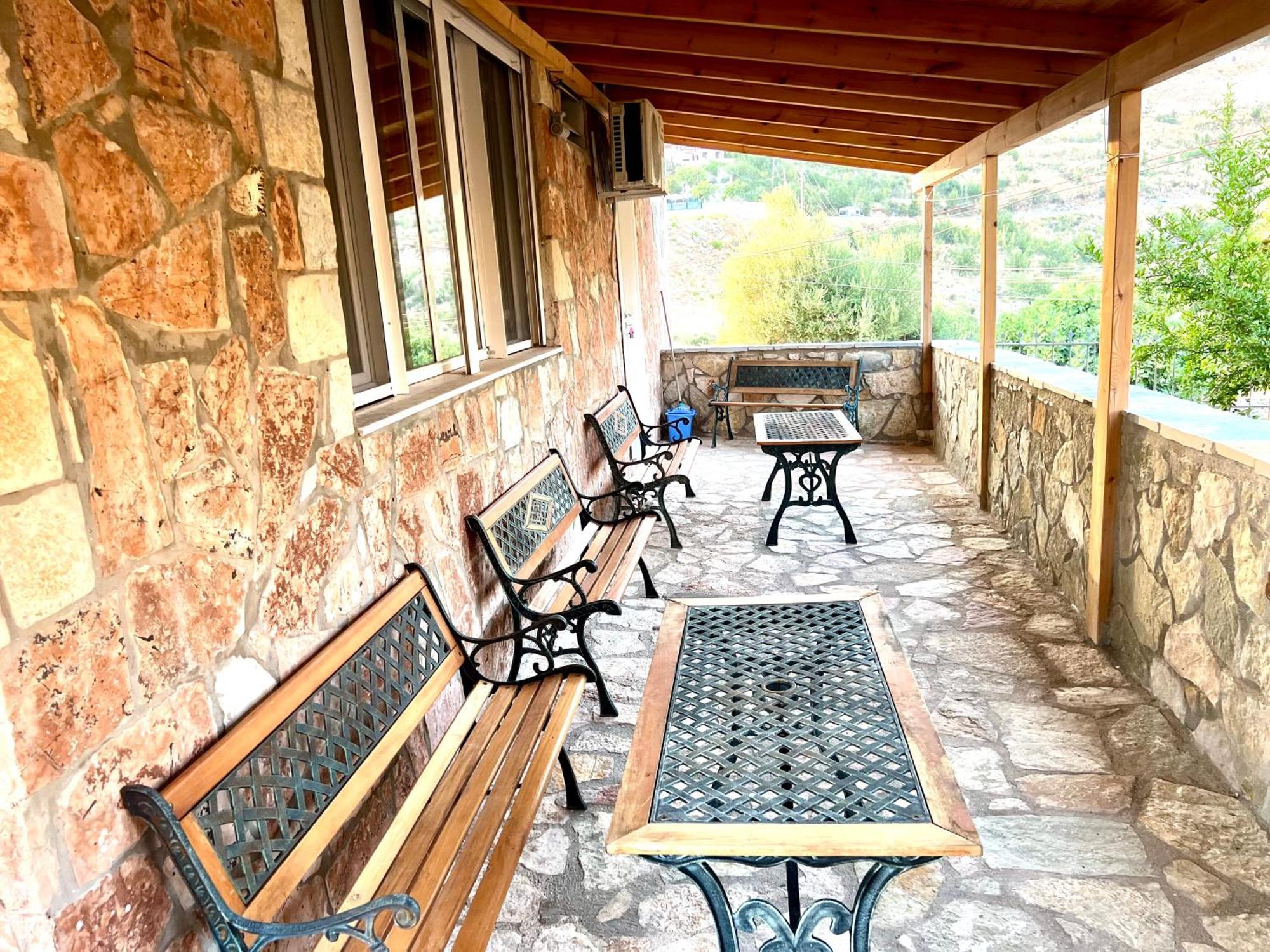Hotel Jardin Miraculeux Himarë Exterior foto