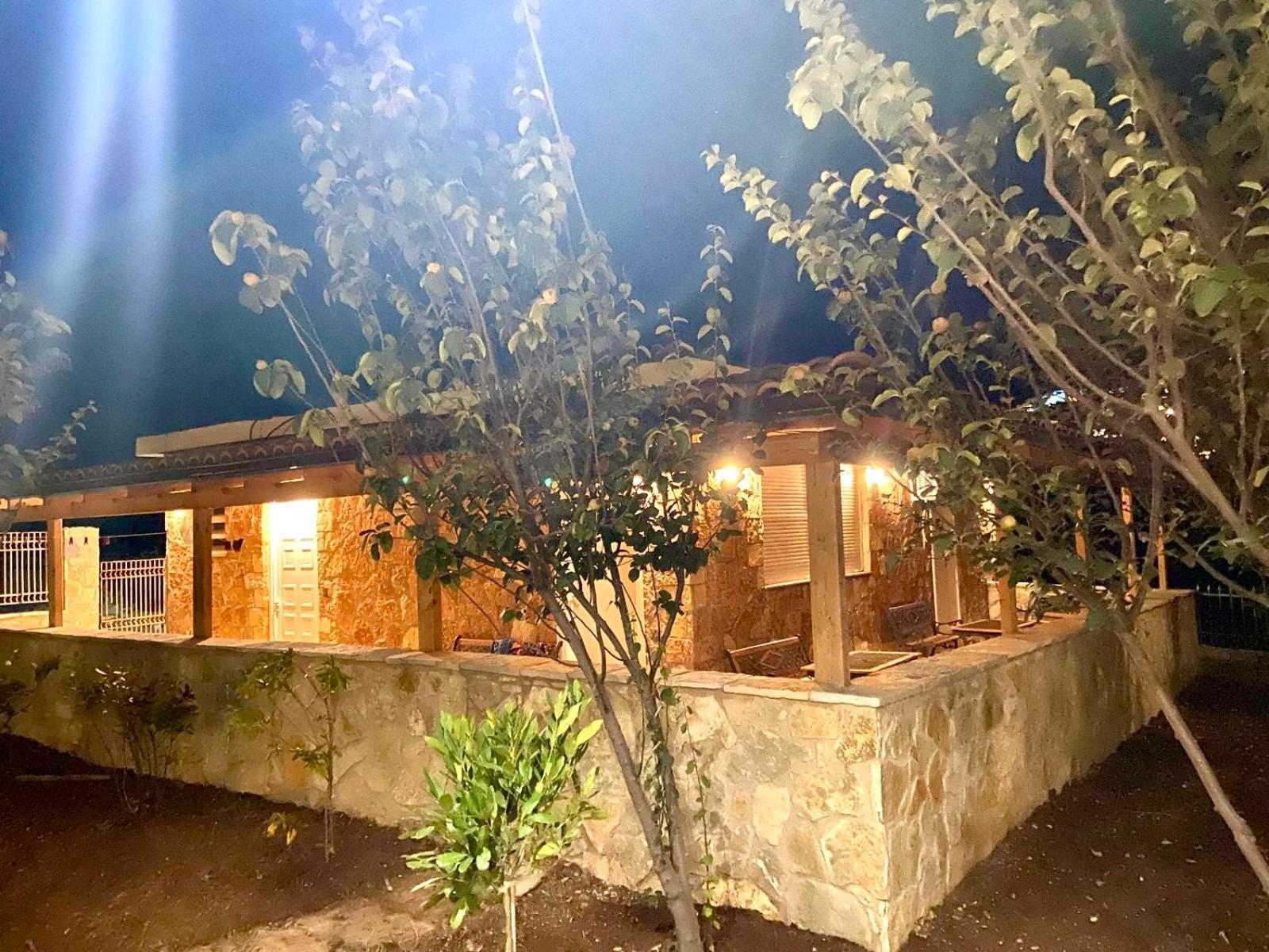 Hotel Jardin Miraculeux Himarë Exterior foto