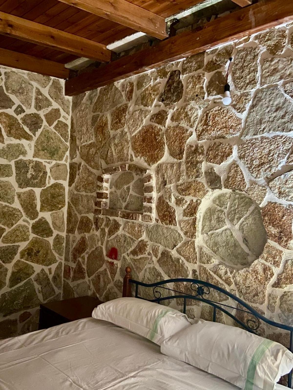 Hotel Jardin Miraculeux Himarë Exterior foto